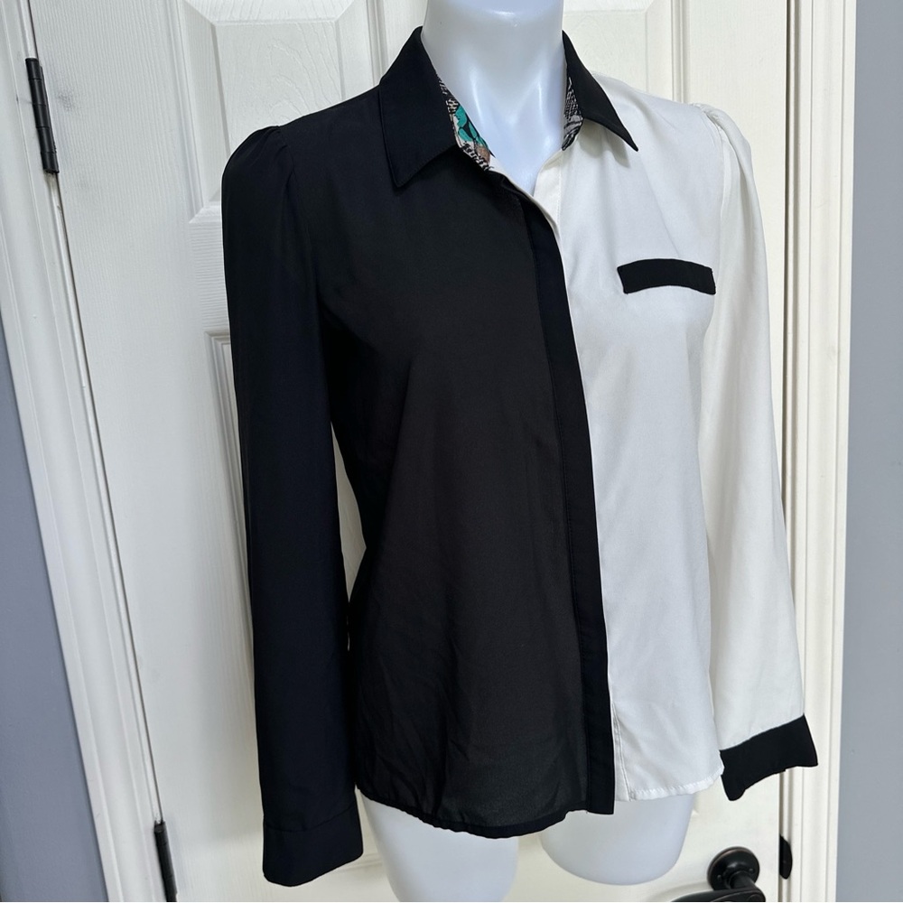 CHORD Womens Black White Color Block Button Collar Blouse M wear 2 Garth Brooks